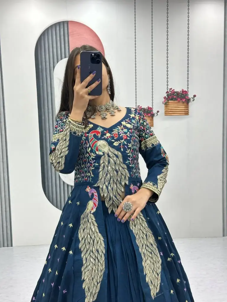  Festival Special Crop Top with Shrug Designer Elegant 2-Piece Ethnic Outfit with Dupatta (M upto L margin, maroon)